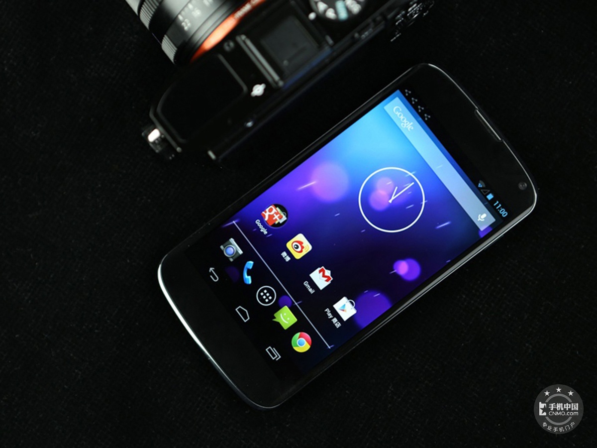 LG Nexus 4(8GB)